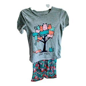 New Girls Cat & Jack 2 pc Outfit Size 2T "Cats" short sleeve top and long pants